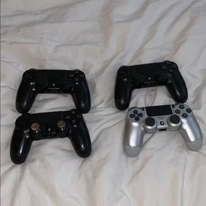 4 ps4 Dual shock 2 controllers